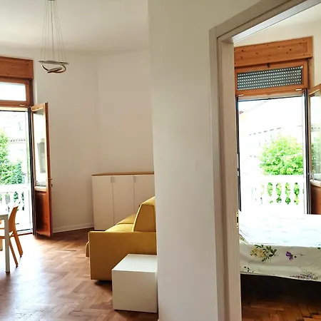 Triestecenter Rooms&Apartments - Colori di Trieste-3
